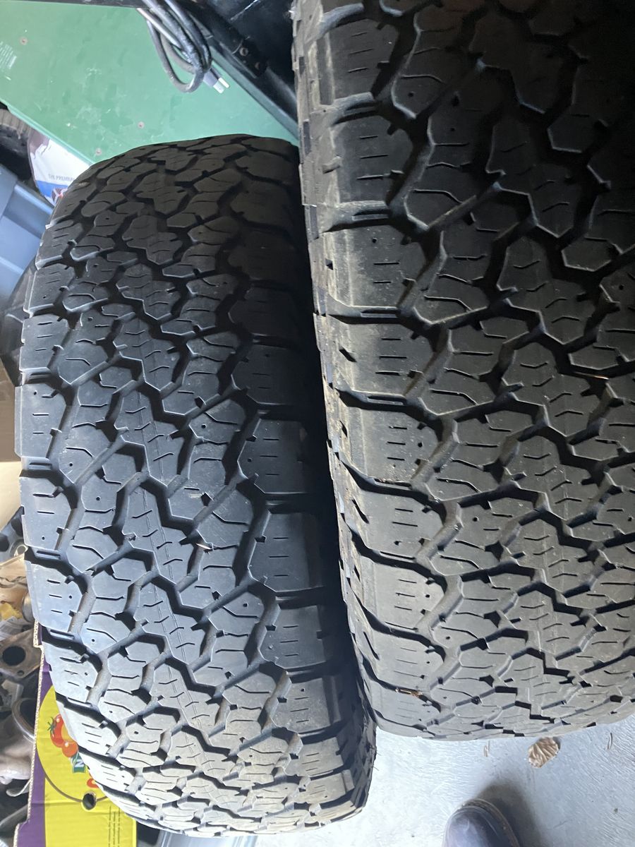 275/70R18 GENERAL A/T extreme tires (2)