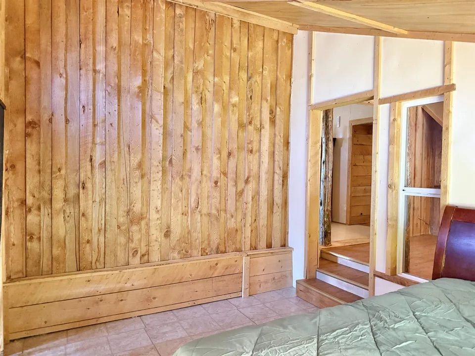 Main image 25
