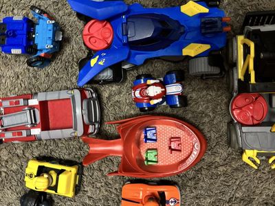 PJ Masks, Paw Patrol, Batman, and other assorted toy vehicles, large lot, 20+ pieces