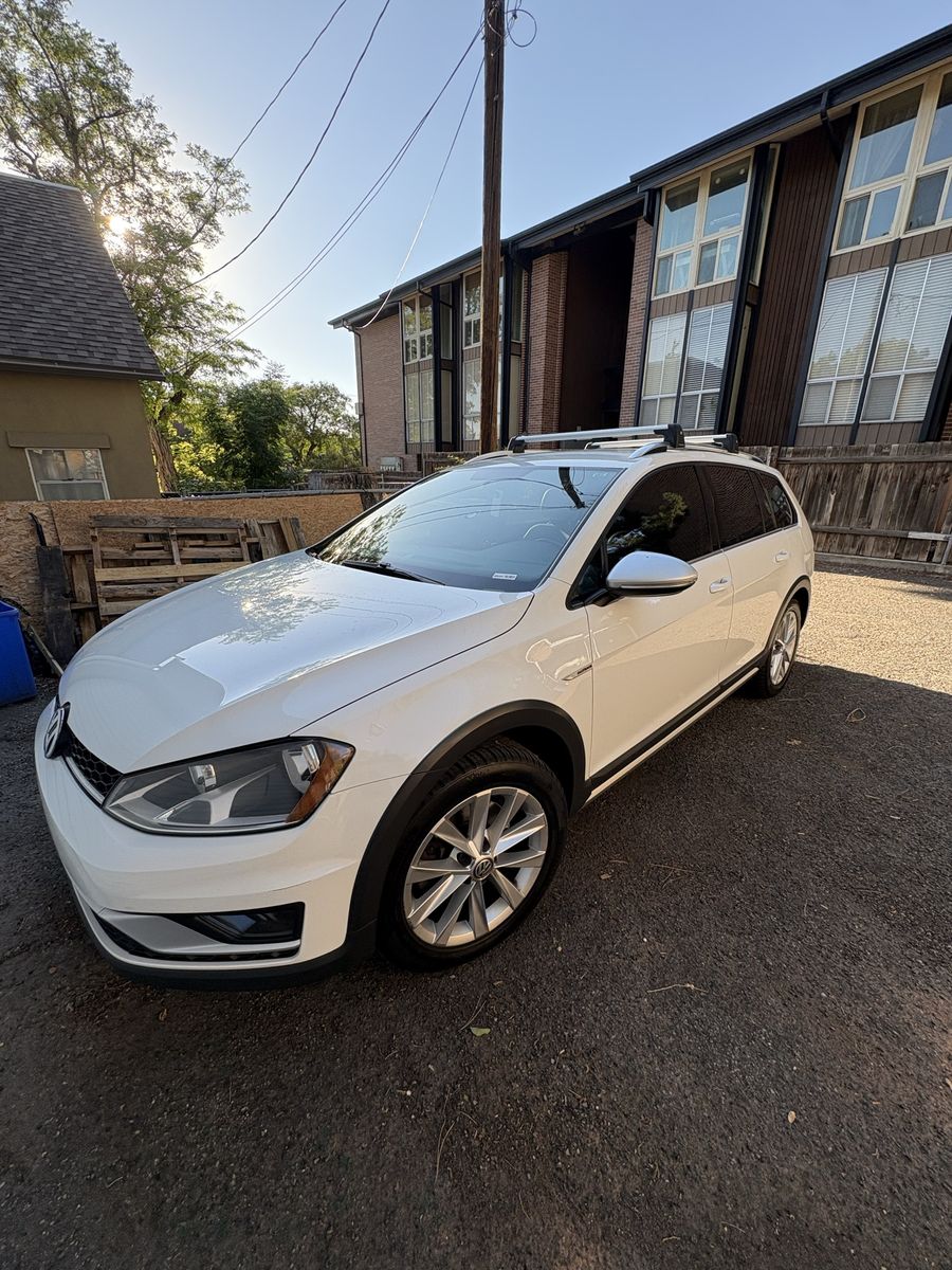 2017 Volkswagen Golf Alltrack 