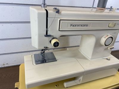 KENMORE SEWING 158 MACHINE 158.1212180 MADE IN TAIWAN #WCP039519
