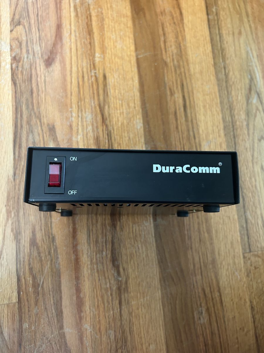 DuraComm LP-14 13.8VDC 3.6A Regulated Power Supply
