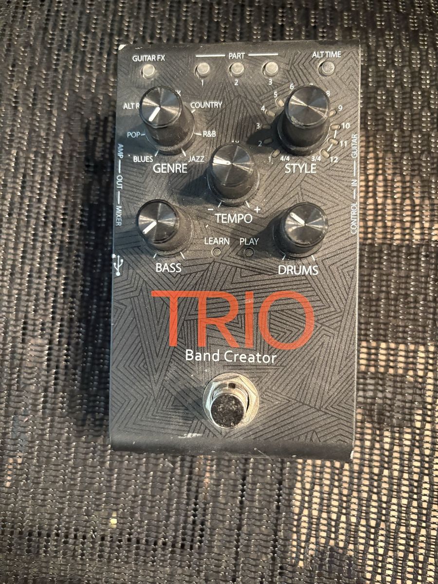Digitech Trio