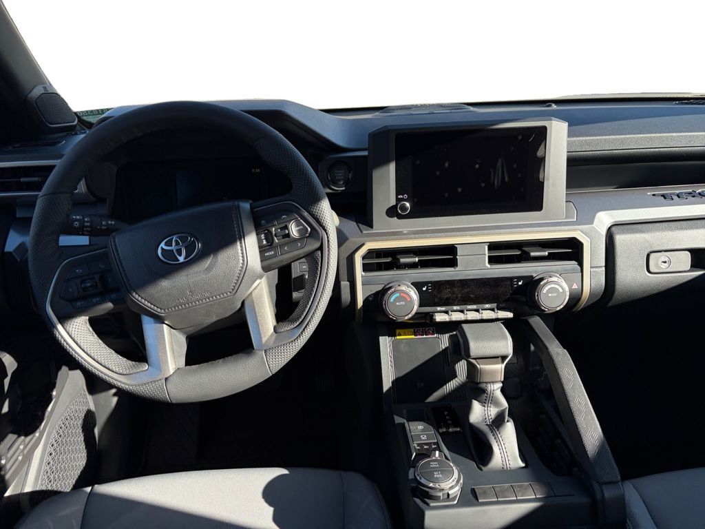Main image 13