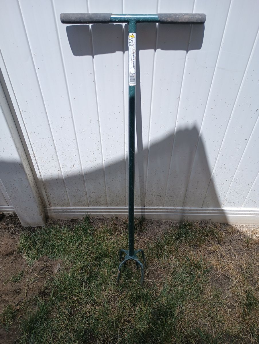 Hound Dog Garden Tool – $20