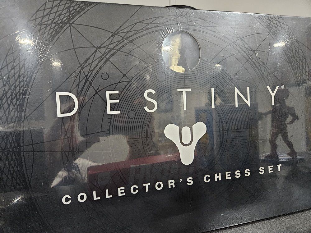 Destiny Collector's Chess Set