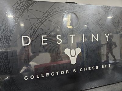 Destiny Collector's Chess Set