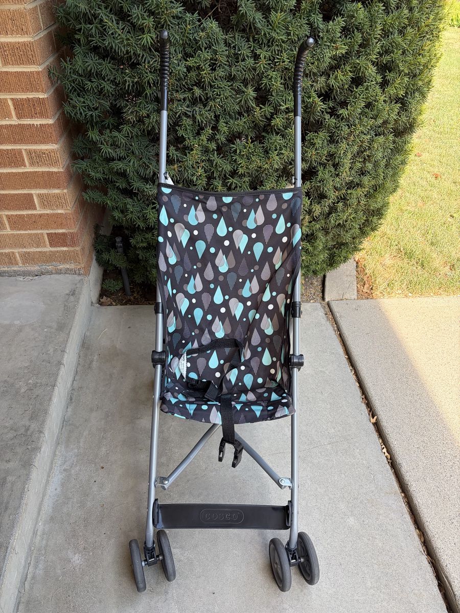 Cosco Umbrella Stroller - Lightweight Blue Raindrop Pattern