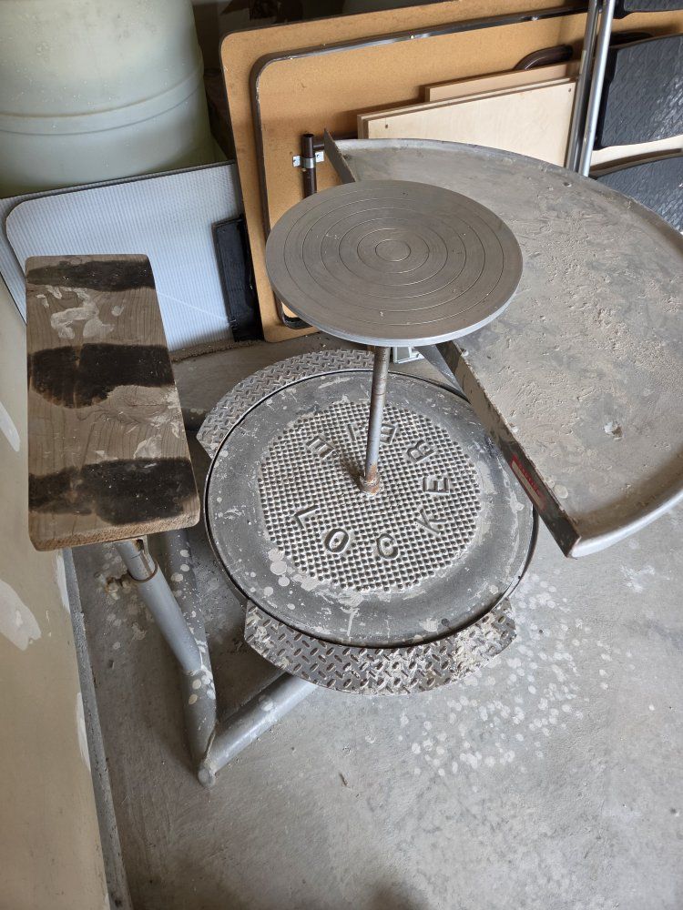 Main image 3