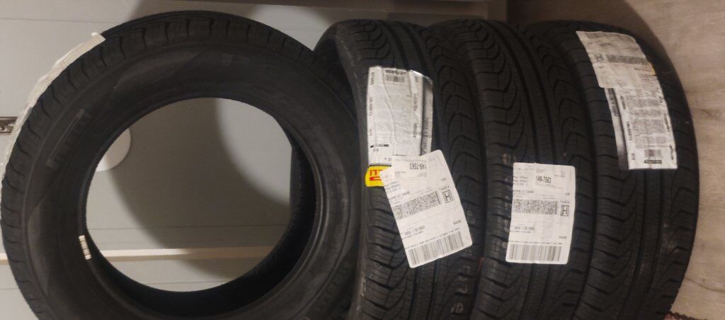 NEW PIRELLI NEVER BEEN MOUNTED