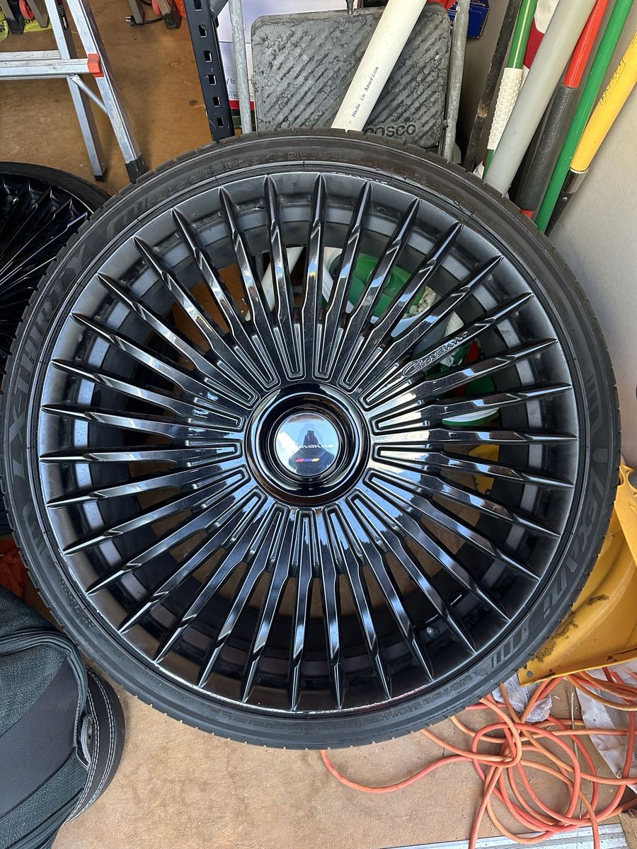 Giovanna 26” Wheels and Tires - Low Profile, Less than 5000 Miles
