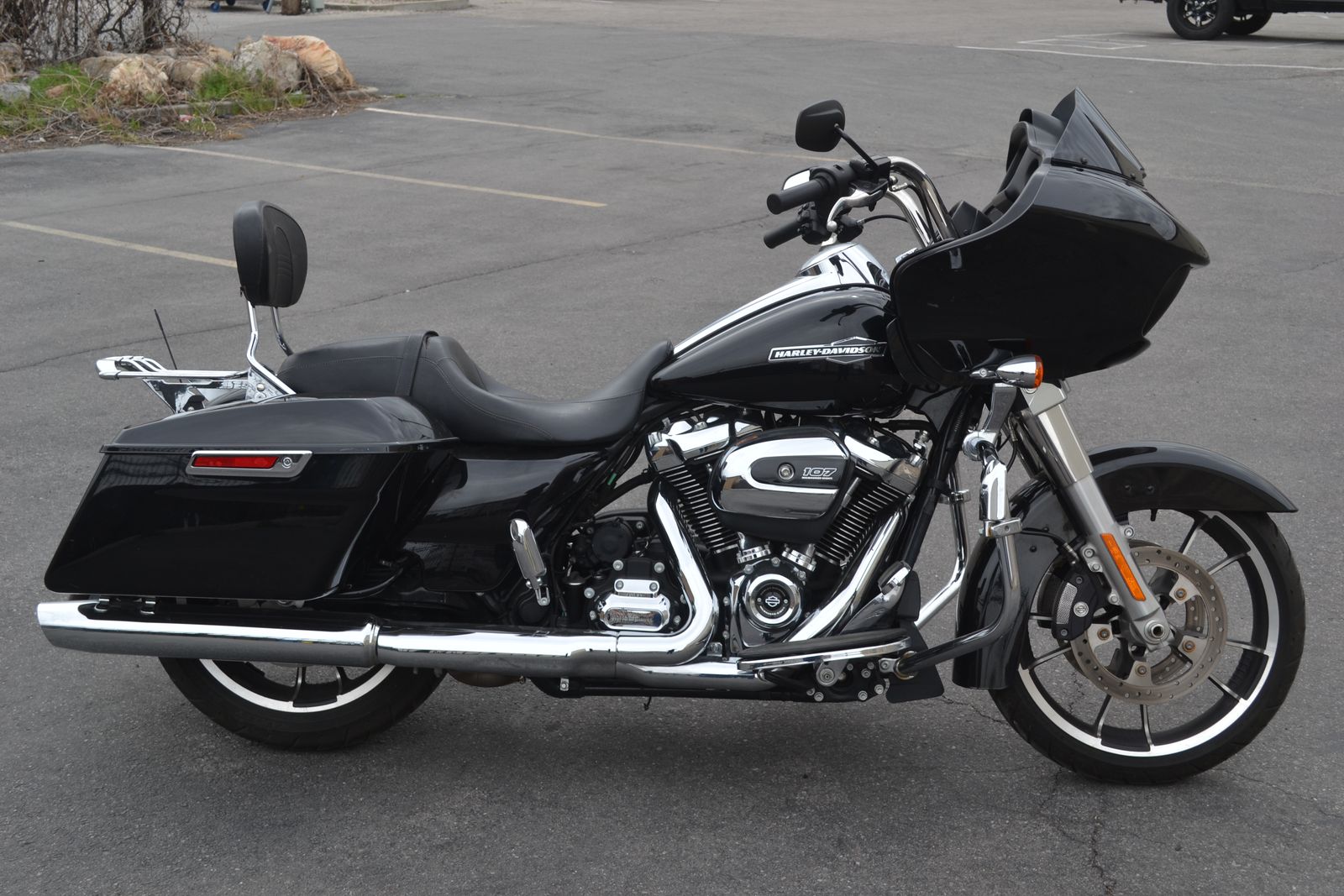 2021 Harley Davidson Road Glide 107 - LOW MILES