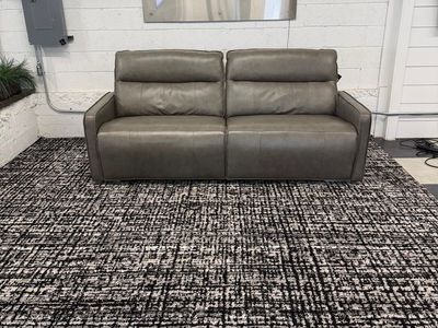 LIKE NEW!! COSTCO HENREDON KEIRA LEATHER ZERO-GRAVITY RECLINING SOFA!!