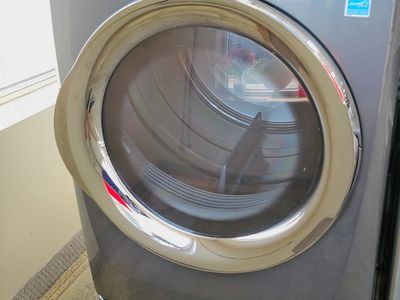 Like New GAS Dryer with Pedestal~90 DayGuarantee