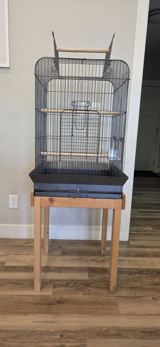 Bird cage like new! $80