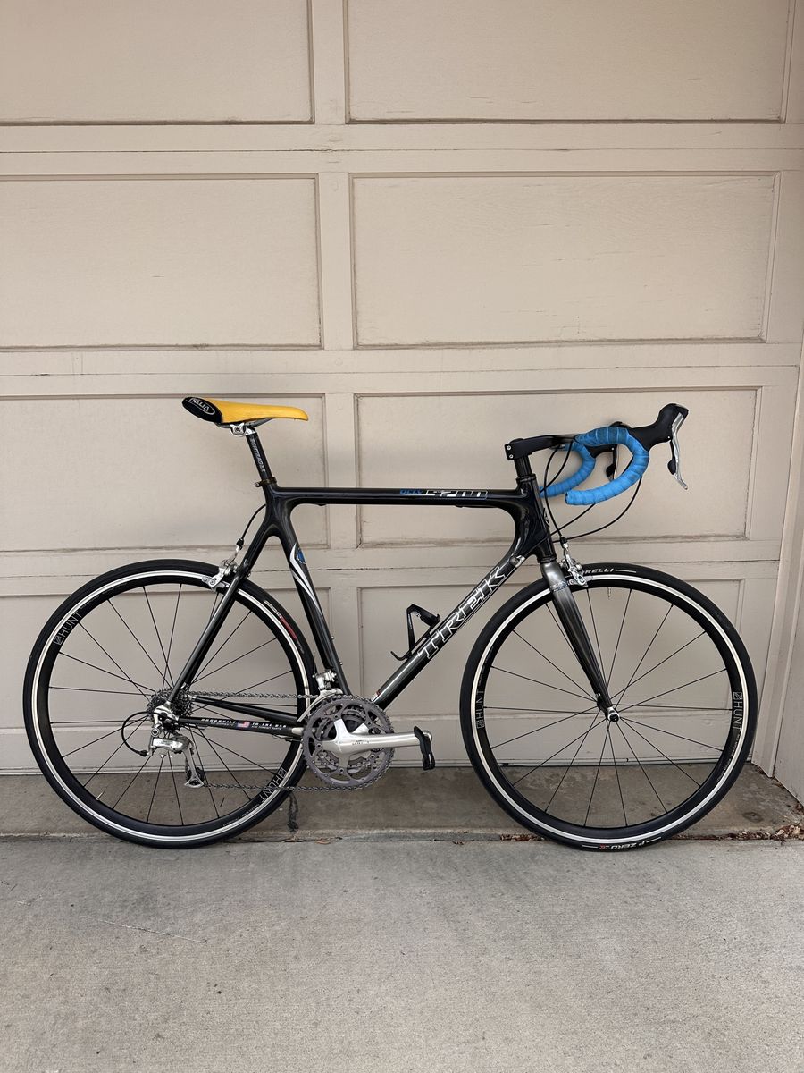 Carbon Trek 5200 OCLV size 61 XL Ultegra   Upgrades carbon bars / post / stem with Hunt tubeless wheels road bike LIGHT