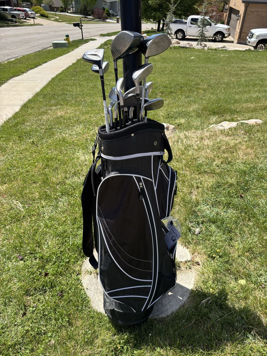 Mens Golf Clubs and bag
