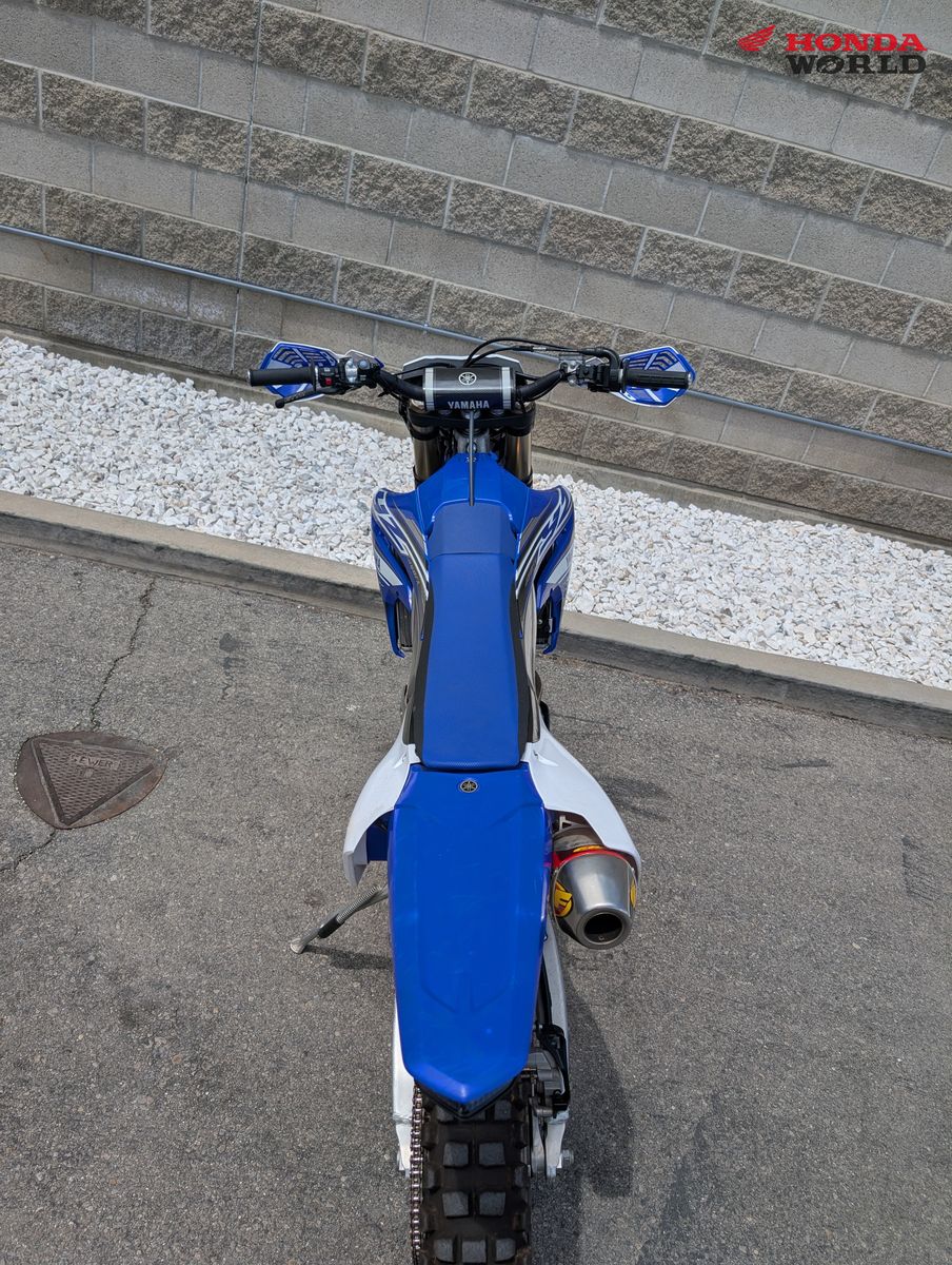 Main image 7