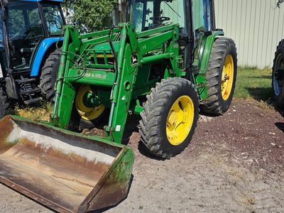John Deere 6310