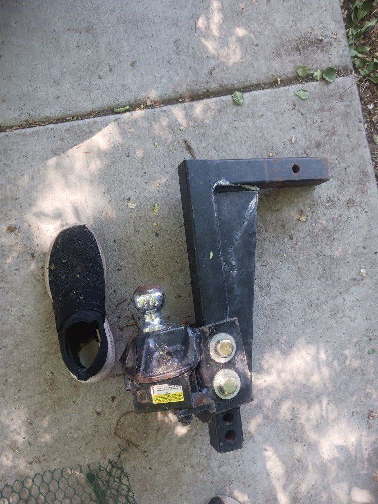 huge heavy duty trailer hitch