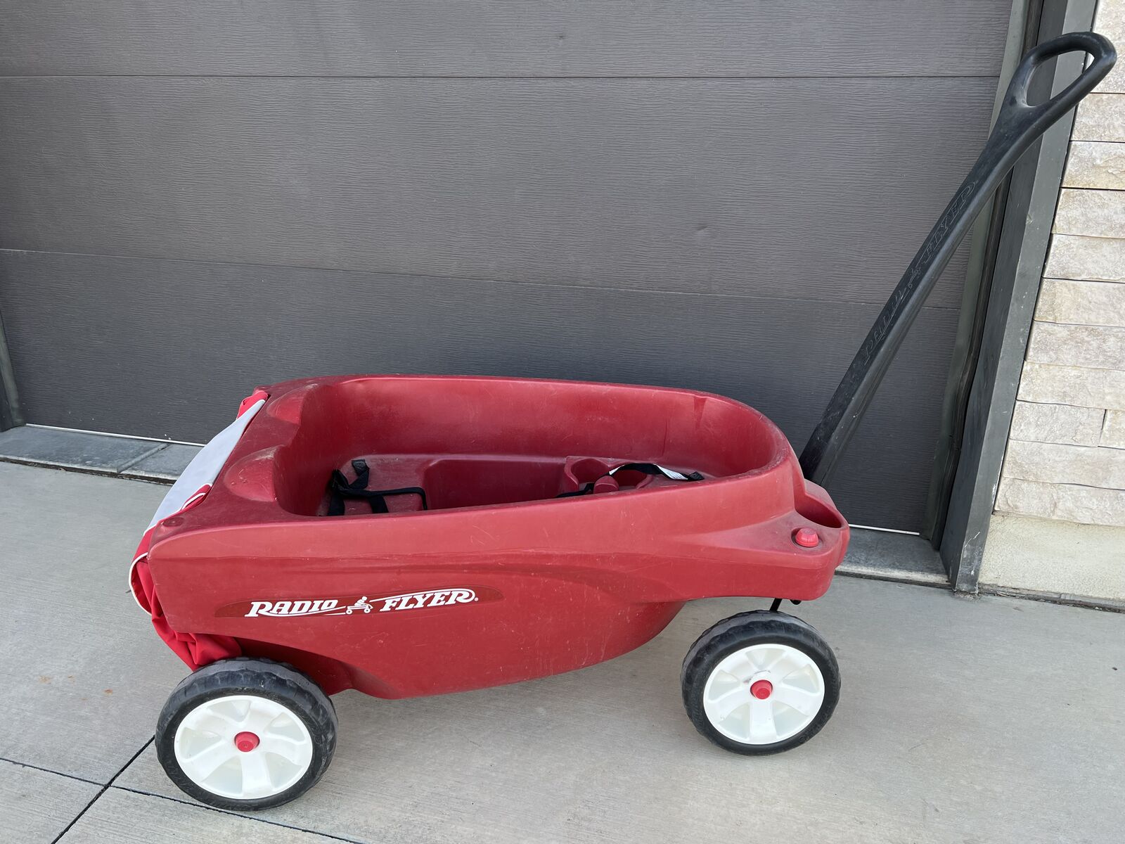 Radio flyer wagon