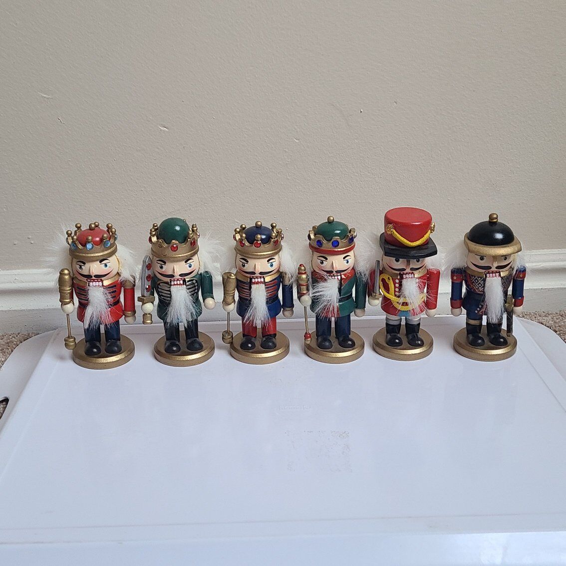 6 Small Nutcrackers