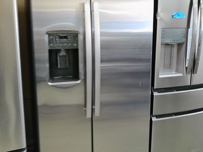 New Stainless 25 Cubic Foot Side by Side~90 day Guarantee~Water and Ice