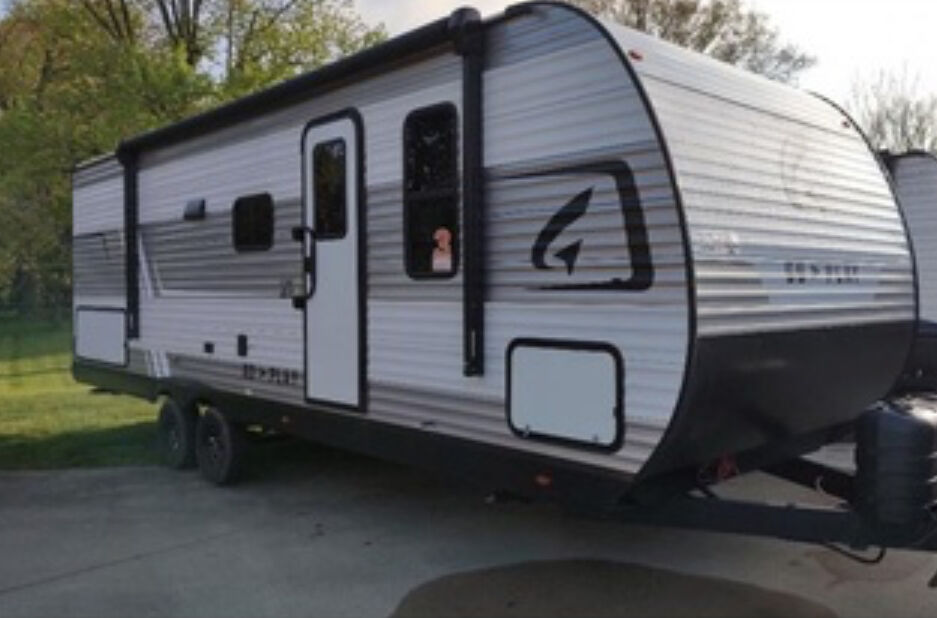 2025 Camper 26ft (8 person) for rent