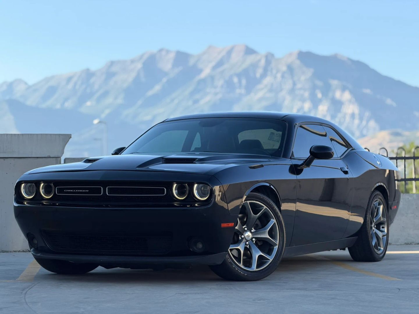 2017 Dodge Challenger SXT Plus