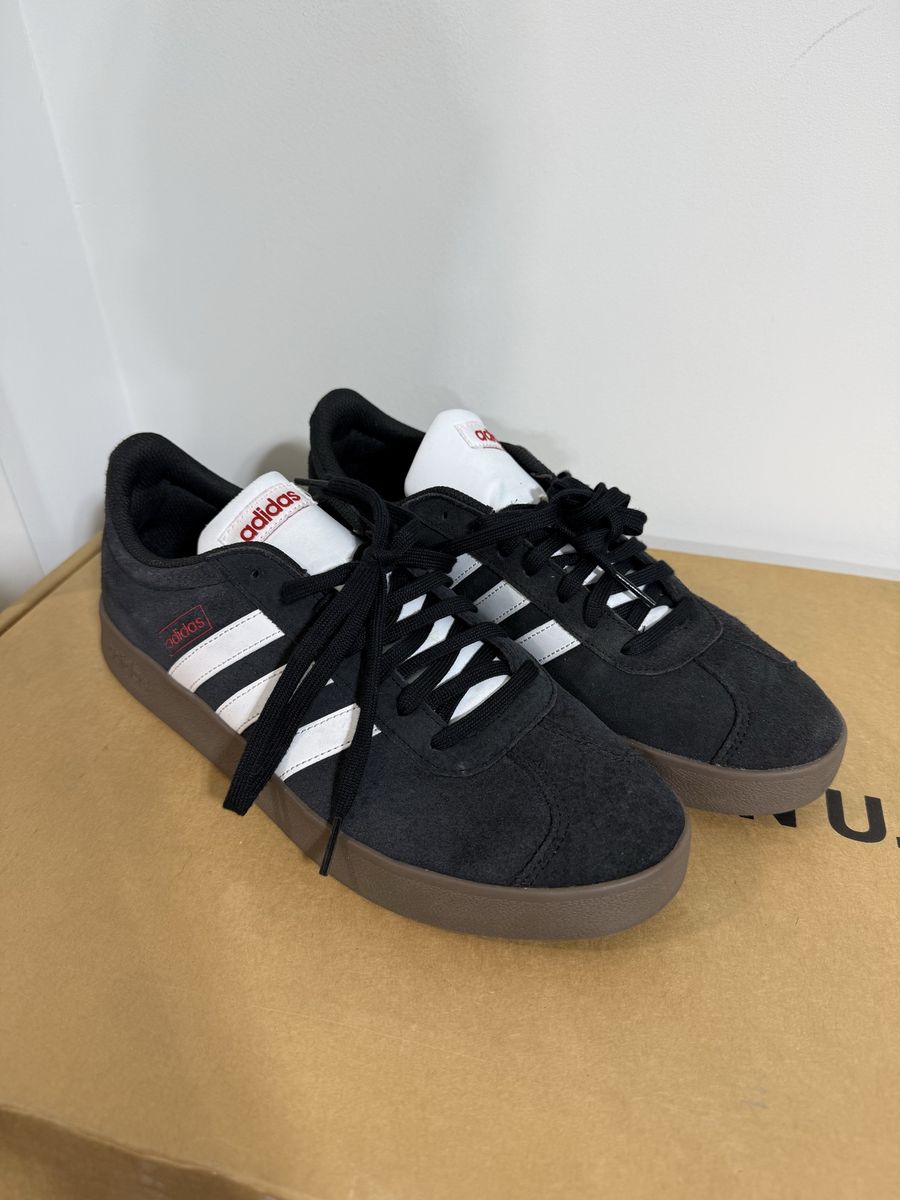 Adidas shoes Men's Size 9.5