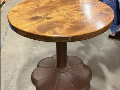 Vintage Cast Iron Pedestal Bistro Table Round Wood Top Scalloped Base Cafe Pub