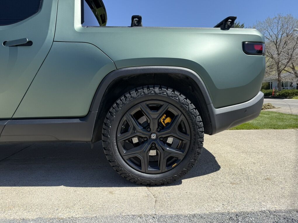 LTT Rivian OEM 22 Dark Sport for 20 Dark Wheels