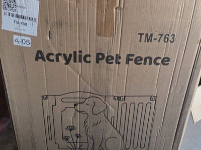Acrylic pet fence tm-763