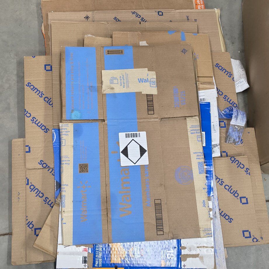 Boxes, Cardboard pieces, & Paper/Plastic