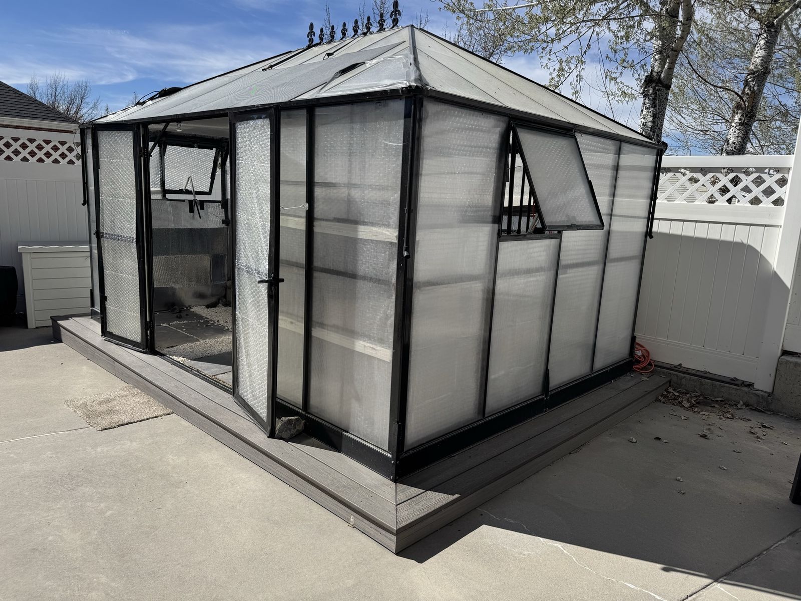 Howe Aluminum Greenhouse