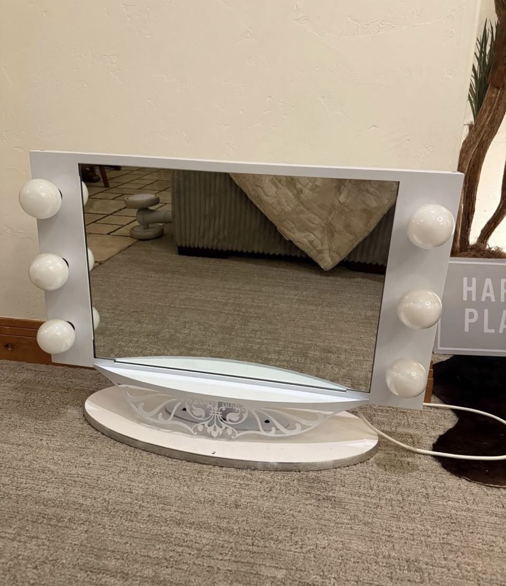 White Hollywood Vanity Mirror with Lights - Tabletop Makeup Mirror