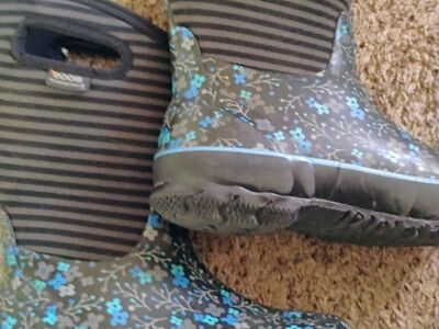 Women's Bog boots. sz7_7.5