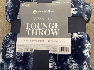 Oversized lounge throw