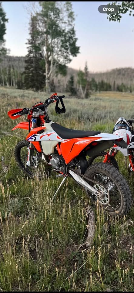 2023 KTM 300 XC-W – ONLY 20 MILES – BASICALLY BRAND NEW
