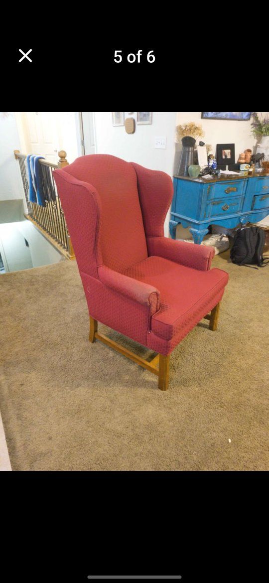 arm chair / wing back/ sitting - red
