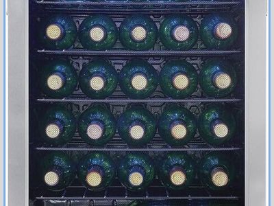 Danby Mini FrIdge Glass Front Wine Cooler