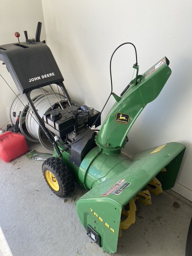 John Deere 24" Snow Blower