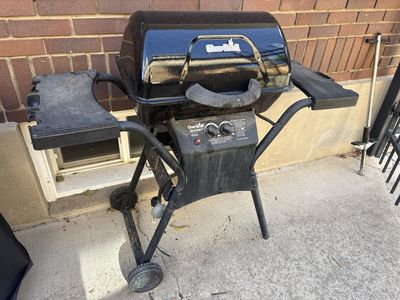 Char-broil grill basic model well used