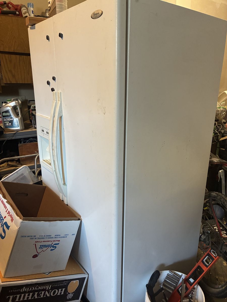 Free fridge- not currently working