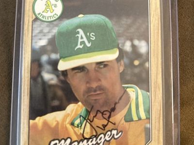 Autograph 1987 Topps Tony La Russa Oakland A's Manager MLB Baseball Card #68 Hand Signed Auto