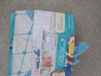 The Pioneer Woman Sweet Rose Table Throw 50 in x 50 in