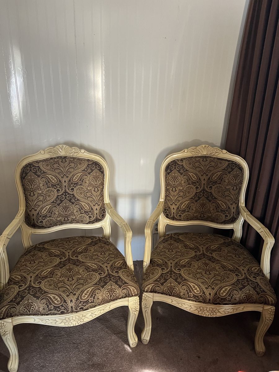 2 Armchairs 