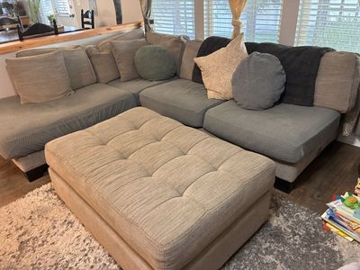 Couch $100 OR Best Offer! Must pick up
