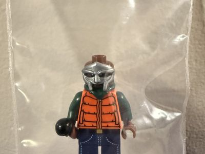 Citizen Brick - MASKED RAPPER (MF Doom) Minifigure