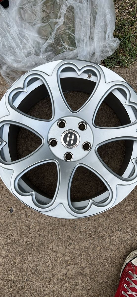 Heritage Wheel Kokoro Monoc 5x114.3 17x8 +25 Silver